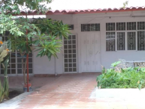 Departamento planta baja con jardin y patio